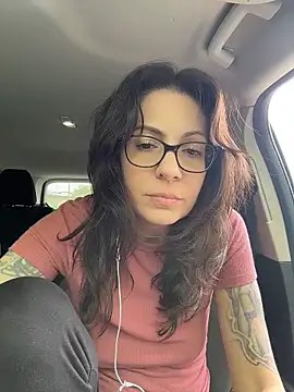 BeautifulMesss online show from April 29, 6:03 pm