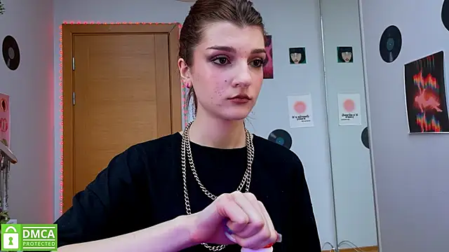Snapshot of Bunny_ShyGirl chatting on January 23, 8:36 am Bunny ShyGirl online show from January 23, 8:36 am