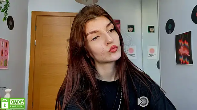 Snapshot of Bunny_ShyGirl chatting on February 19, 9:17 am Bunny ShyGirl online show from February 19, 9:17 am