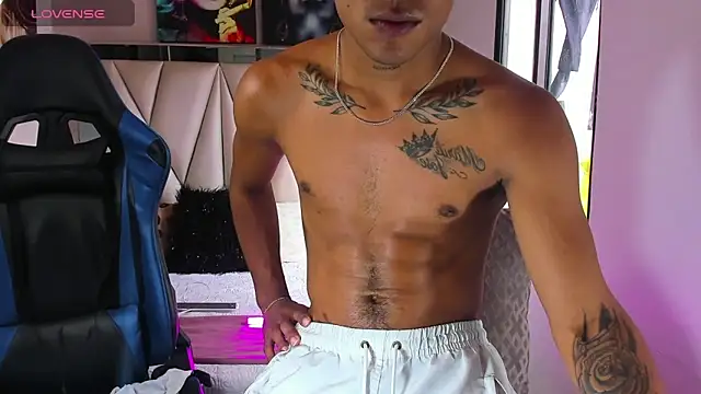 Snapshot of Backsex_boy chatting on March 2, 7:12 pm Backsex boy online show from March 2, 7:12 pm