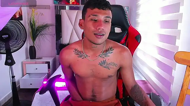 Snapshot of Backsex_boy chatting on March 14, 6:50 pm Backsex boy online show from March 14, 6:50 pm