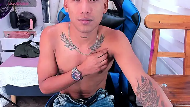 Snapshot of Backsex_boy chatting on March 22, 1:08 pm Backsex boy online show from March 22, 1:08 pm