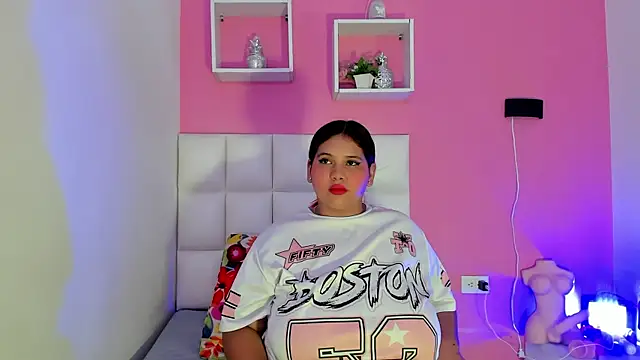 Alanna hot3 online show from May 21, 7:43 pm