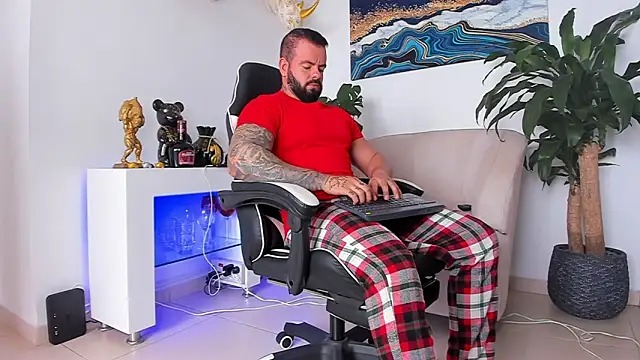 Johnnygrayson1 online show from January 11, 8:14 pm