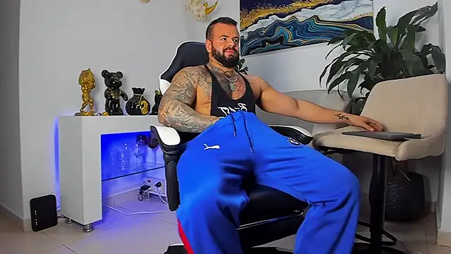 Johnnygrayson1 online show from January 12, 11:54 pm