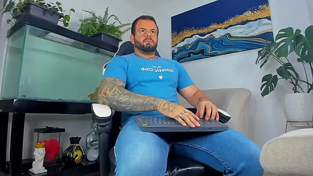 Johnnygrayson1 online show from May 13, 1:03 am