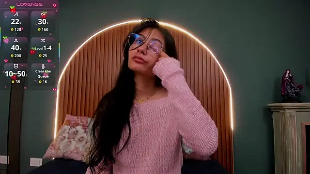 NayeCloud online show from November 14, 4:00 am