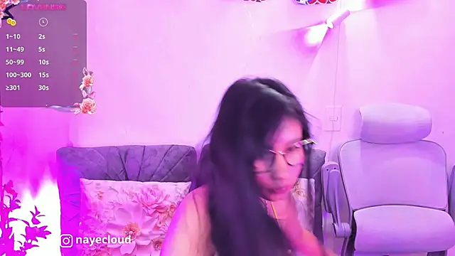 NayeCloud online show from June 18, 5:08 am