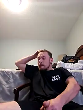 Snapshot of dadyyD95 chatting on December 6, 10:05 am dadyyD95 online show from December 6, 10:05 am