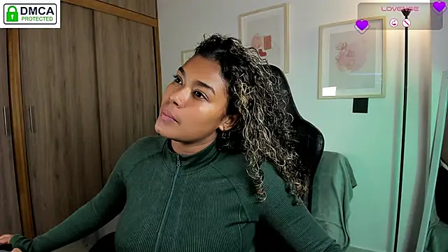 Snapshot of aleja_montiel__ chatting on November 12, 1:00 pm aleja montiel online show from November 12, 1:00 pm