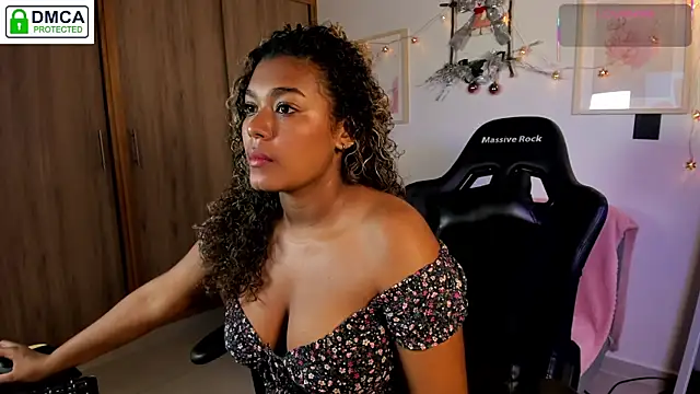 Snapshot of aleja_montiel__ chatting on December 14, 1:16 pm aleja montiel online show from December 14, 1:16 pm