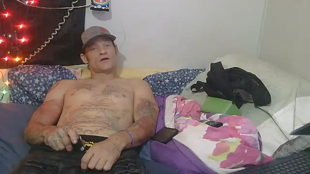 TheOneYouLove69 online show from October 9, 6:44 am