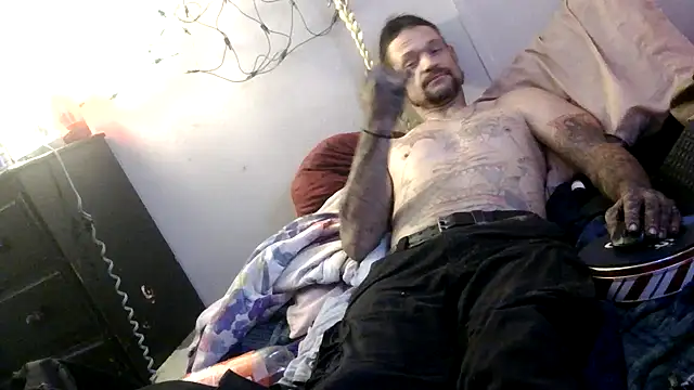 TheOneYouLove69 online show from March 27, 11:48 pm