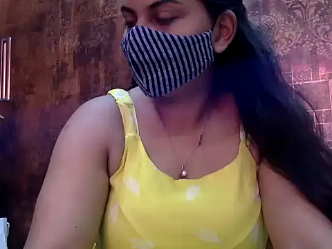 Snapshot of HaaniKaur chatting on March 13, 6:58 am HaaniKaur online show from March 13, 6:58 am