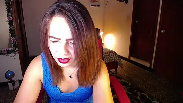 Snapshot of danielle_rose_1 chatting on October 6, 3:09 pm danielle rose 1 online show from October 6, 3:09 pm