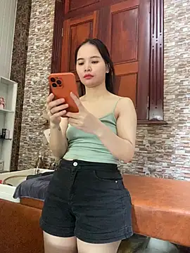 LiLi-Kirix99 online show from July 12, 9:00 am