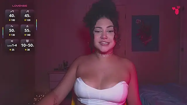 Snapshot of ann4montez_ chatting on February 14, 3:43 am ann4montez online show from February 14, 3:43 am