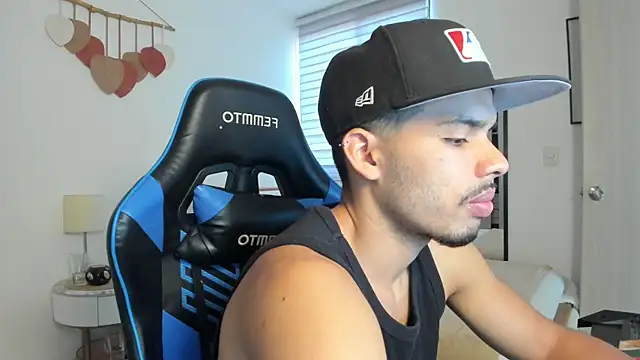 mateoleonee online show from September 24, 6:11 pm