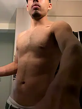 mateoleonee online show from October 5, 3:49 am