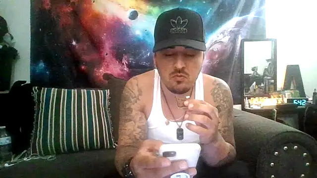 Snapshot of Antoniothedon chatting on April 30, 1:45 am Antoniothedon online show from April 30, 1:45 am