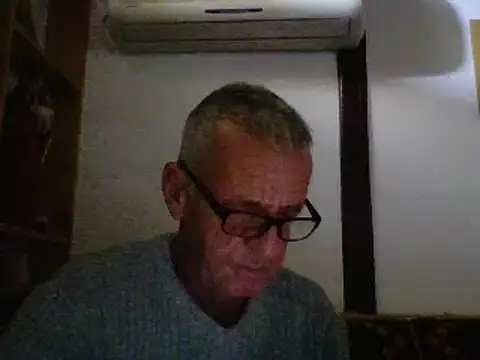 Snapshot of Freddy1962 chatting on December 14, 7:14 pm Freddy1962 online show from December 14, 7:14 pm