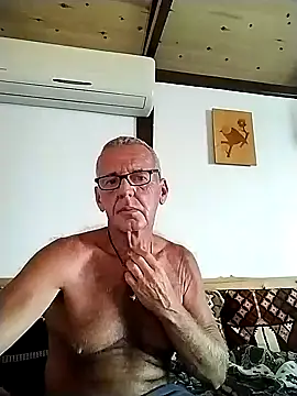 Snapshot of Freddy1962 chatting on February 4, 3:04 pm Freddy1962 online show from February 4, 3:04 pm