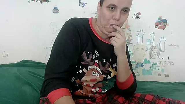 Snapshot of VixenBya chatting on January 25, 10:40 am VixenBya online show from January 25, 10:40 am