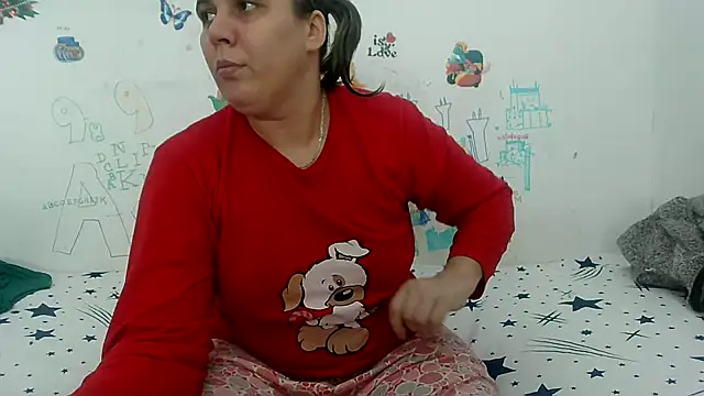 Snapshot of VixenBya chatting on February 21, 10:07 am VixenBya online show from February 21, 10:07 am