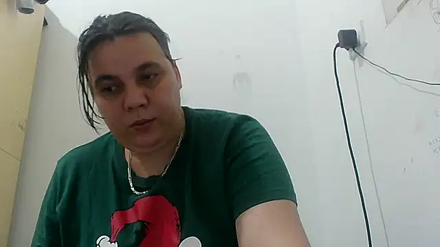 Snapshot of VixenBya chatting on May 27, 7:38 am VixenBya online show from May 27, 7:38 am