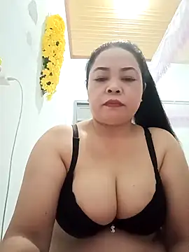 Sexy-bigtits2024 online show from December 14, 6:56 am