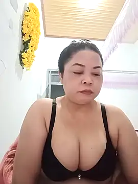 Sexy-bigtits2024 online show from January 21, 10:19 pm