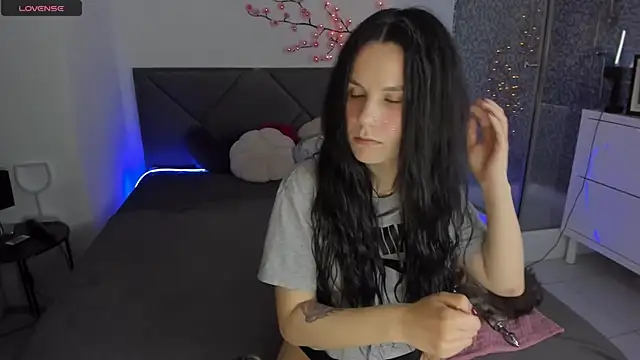 CassieEvans online show from May 6, 5:25 am