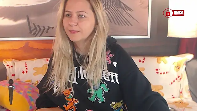 Snapshot of BigBoobsARRI chatting on December 5, 10:33 am BigBoobsARRI online show from December 5, 10:33 am