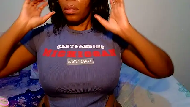 SexyFreaky  online show from March 5, 8:53 pm