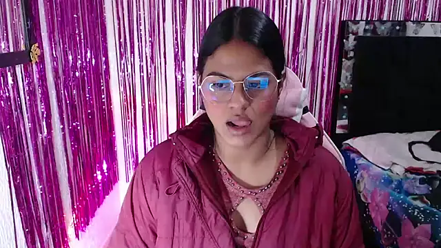 SweetAlmaa online show from April 27, 10:24 am