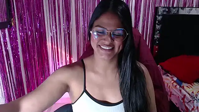 SweetAlmaa online show from May 10, 2:11 pm