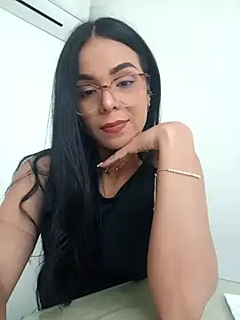Snapshot of fabiana_rodriguez chatting on February 25, 1:09 am fabiana rodriguez online show from February 25, 1:09 am