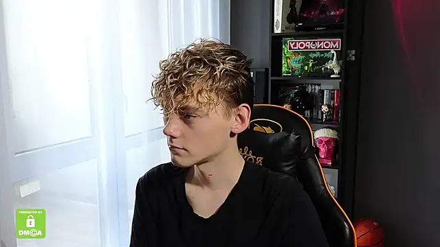 Keytaro online show from October 12, 7:51 am