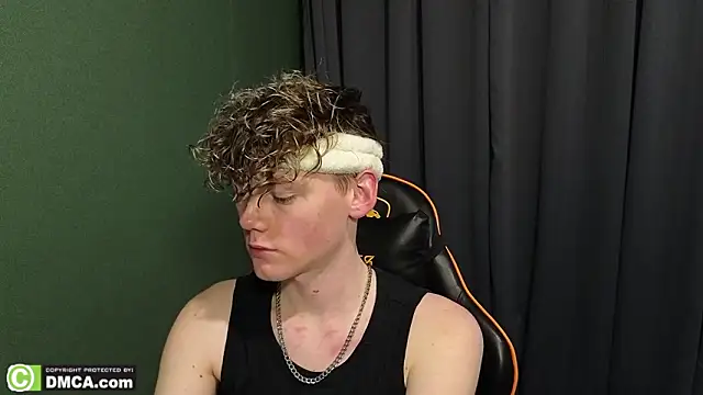 Snapshot of Keytaro chatting on February 24, 5:16 am Keytaro online show from February 24, 5:16 am