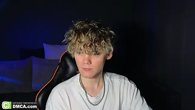 Snapshot of Keytaro chatting on March 6, 2:41 am Keytaro online show from March 6, 2:41 am