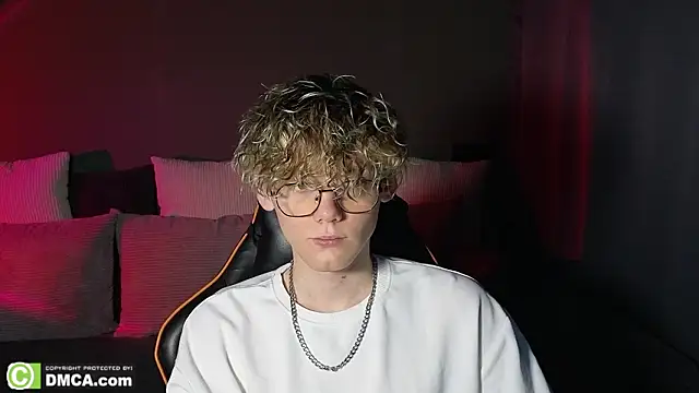 Snapshot of Keytaro chatting on March 14, 11:54 pm Keytaro online show from March 14, 11:54 pm