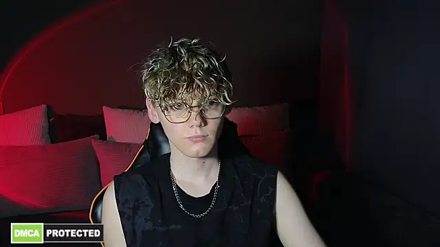 Snapshot of Keytaro chatting on March 30, 2:51 pm Keytaro online show from March 30, 2:51 pm