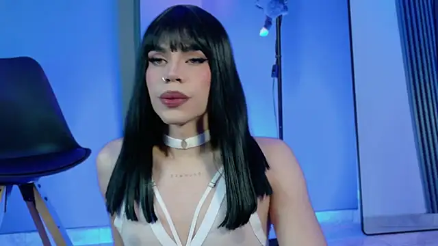 Snapshot of LucyGiraldo chatting on September 27, 1:21 am LucyGiraldo online show from September 27, 1:21 am