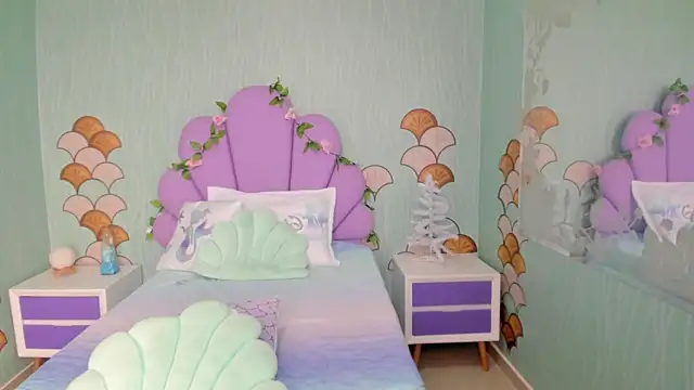 Snapshot of Isa_little4u chatting on January 2, 9:28 pm Isa little4u online show from January 2, 9:28 pm