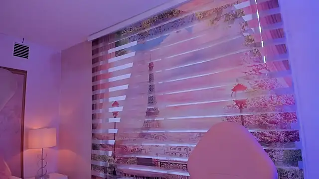 Isa little4u online show from September 25, 11:47 am