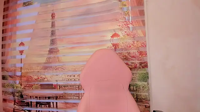 Isa little4u online show from October 9, 11:19 am