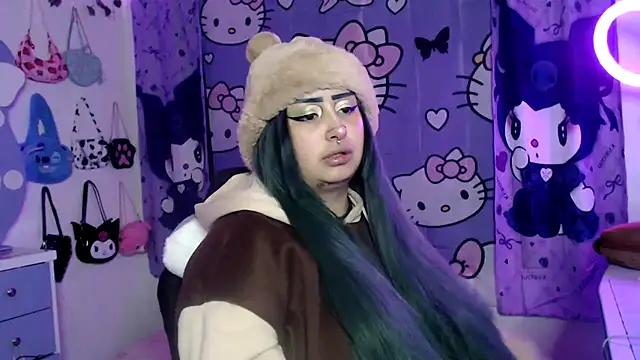 lussyevans24 online show from September 25, 4:38 am