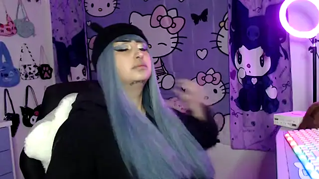 lussyevans24 online show from September 28, 4:51 am