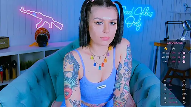 My toys pink online show from January 31, 2:58 am