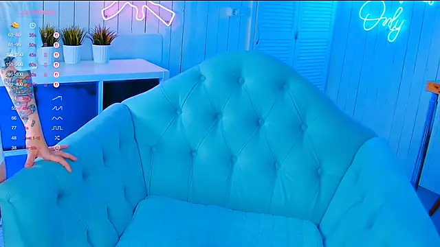 My toys pink online show from October 24, 5:15 am